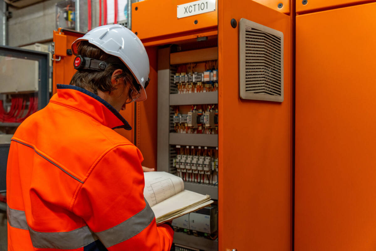 QLD CLEM7 Brisbane Tunnel 7 07 25 03